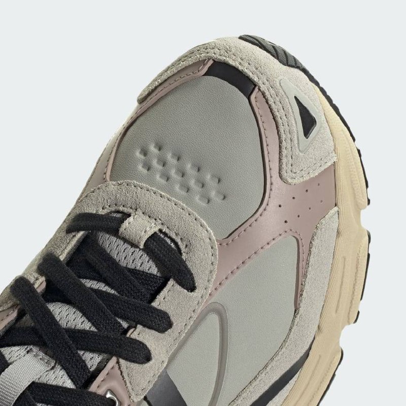 Adidas Response CL