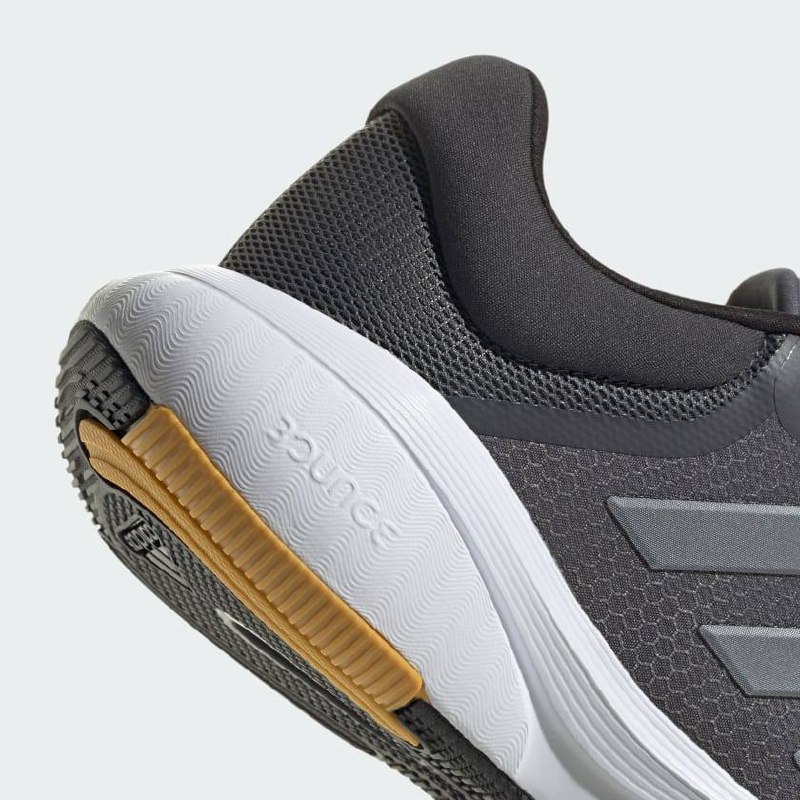 Adidas Response
