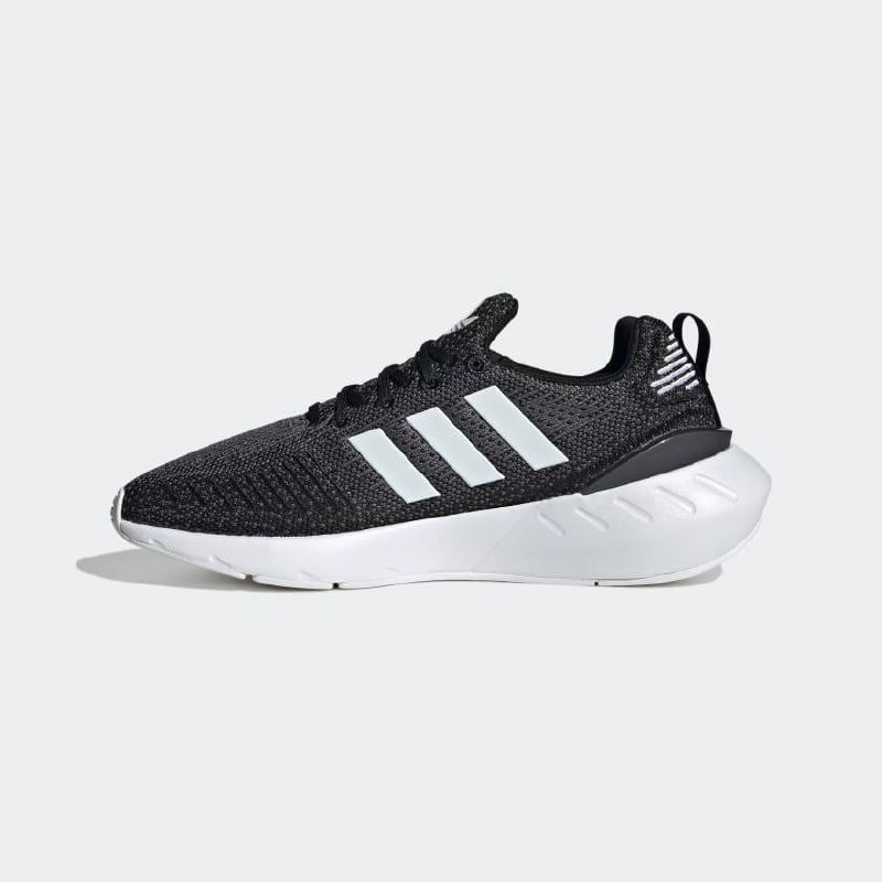 Adidas Swift Run 22