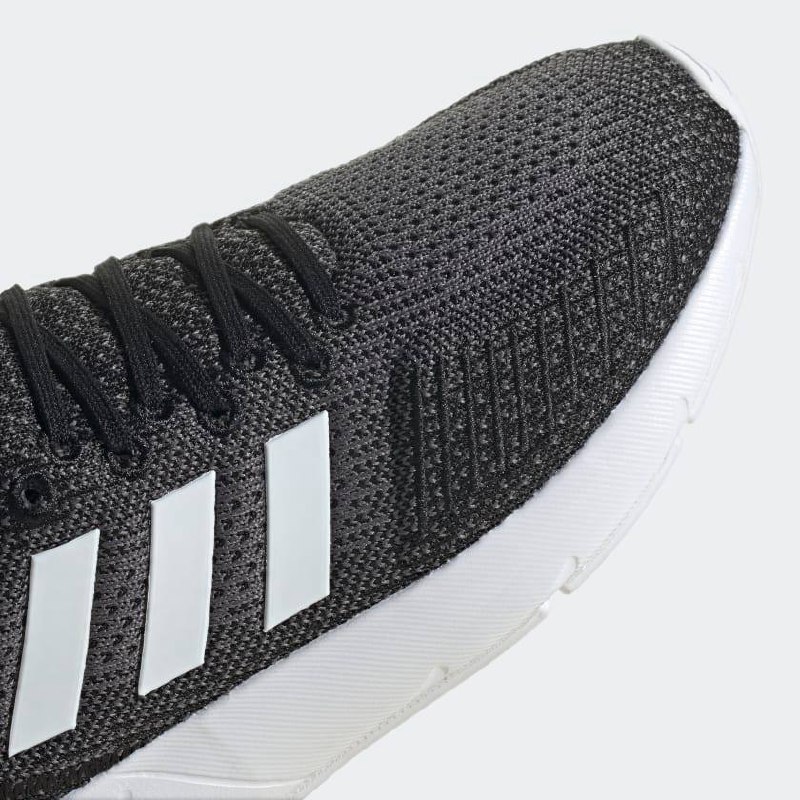 Adidas Swift Run 22