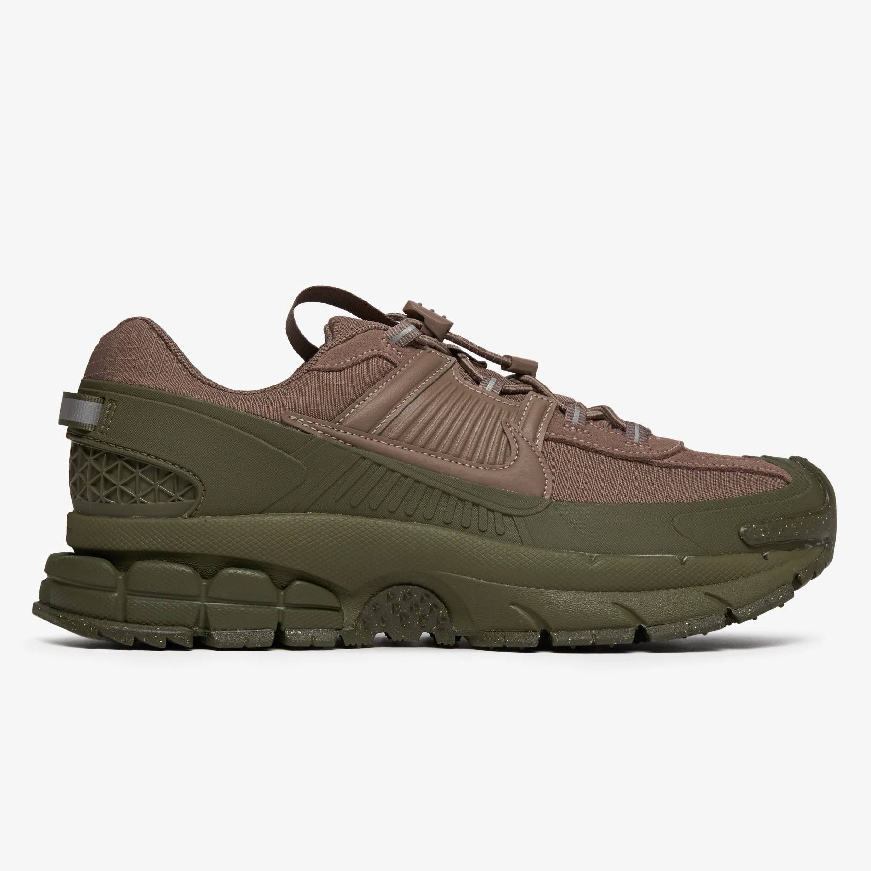 Nike Zoom Vomero 5 Roam