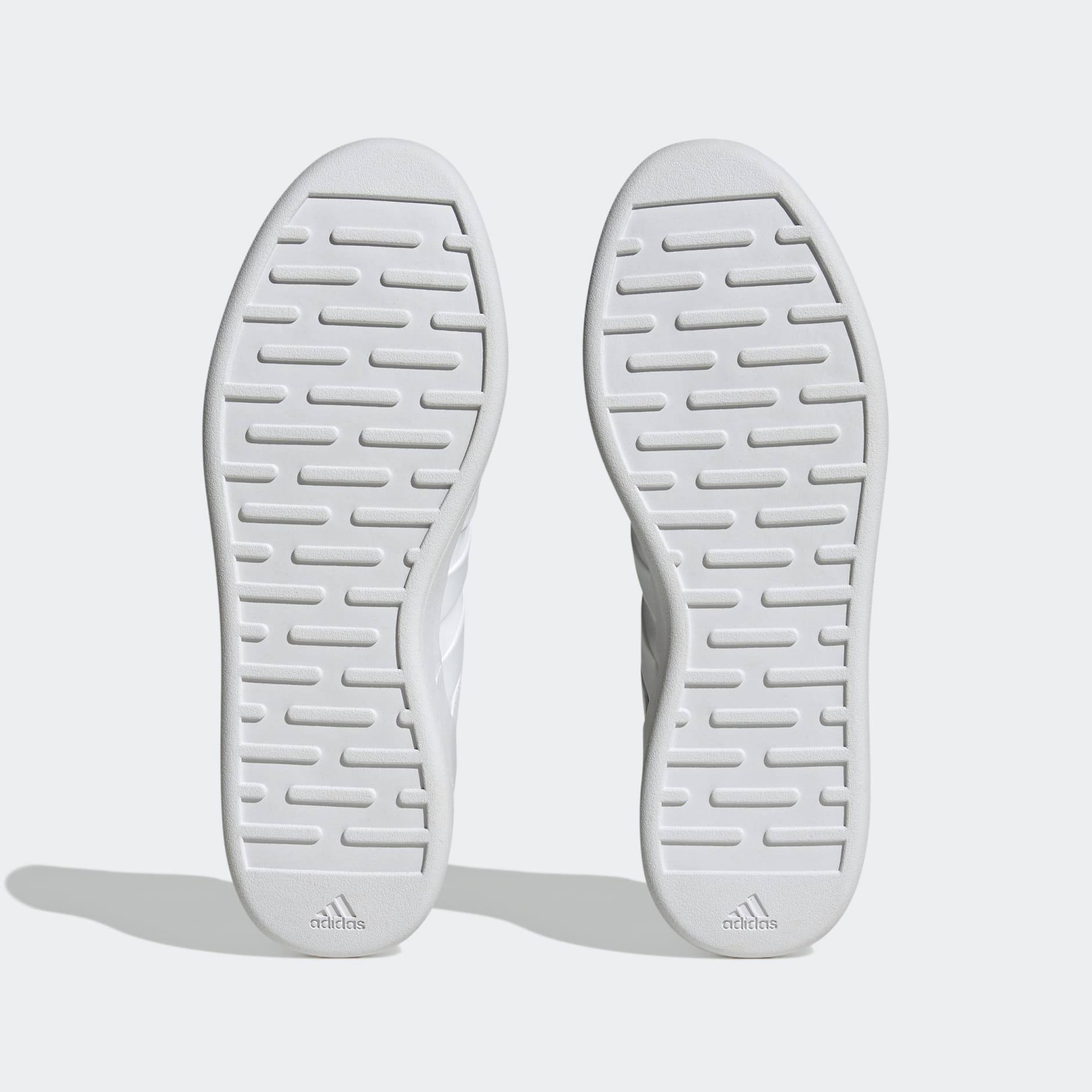 Adidas Court Revival
