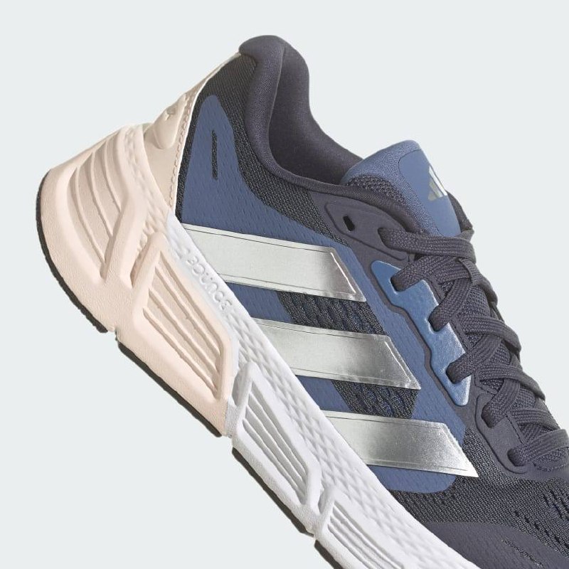 Adidas Questar 2