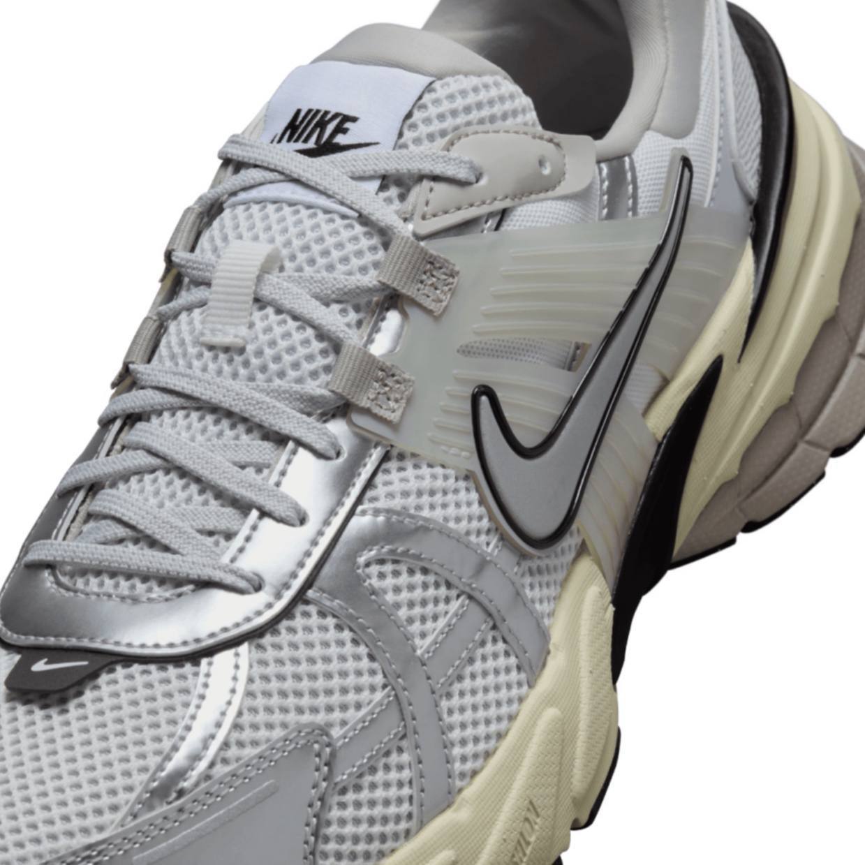 Nike V2K Run