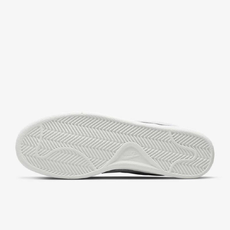 Nike Court Royale