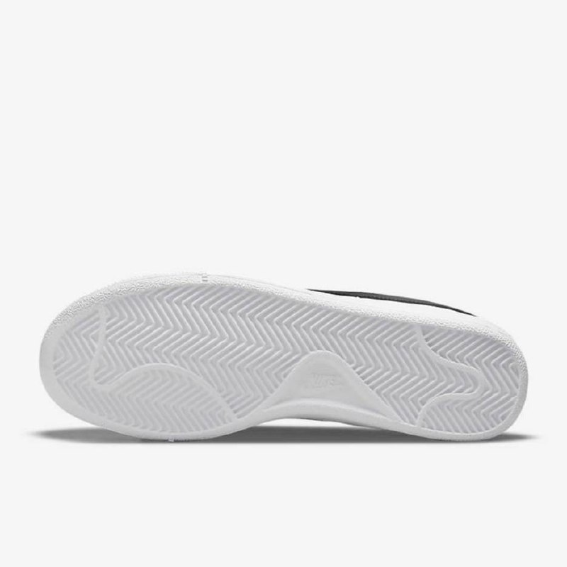 Nike Court Royale