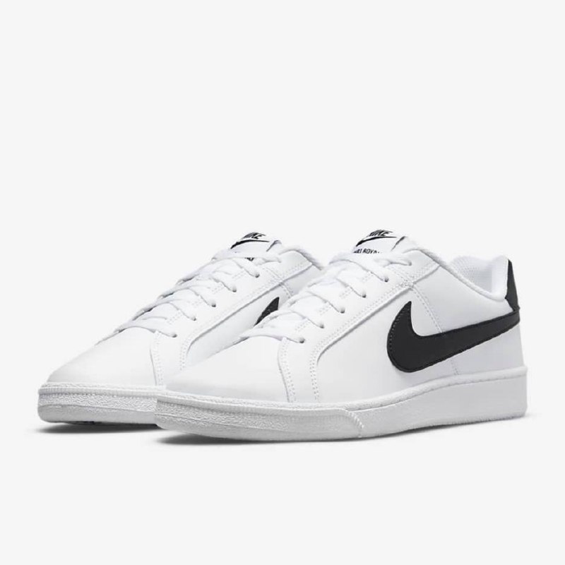Nike Court Royale