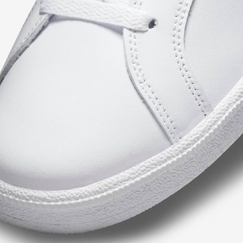 Nike Court Royale