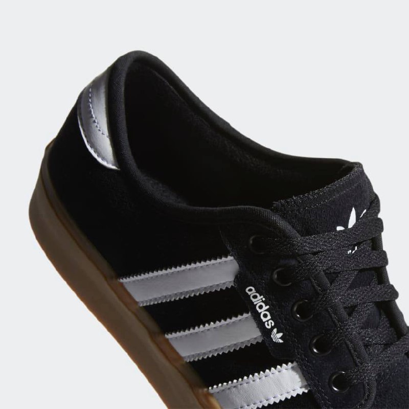 Adidas Seeley XT