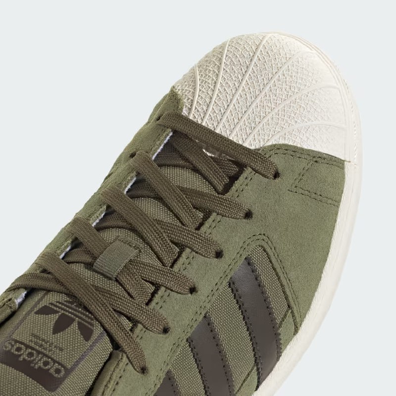Adidas Superstar