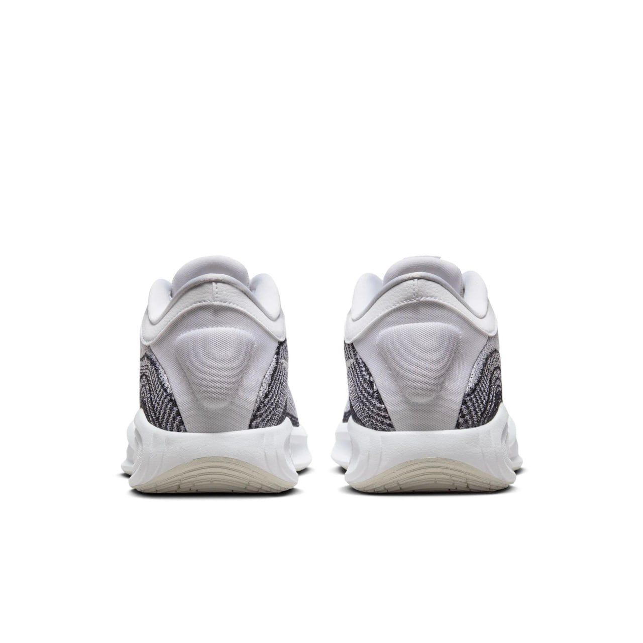 Nike Men G.T. Hustle Academy EP Basketball