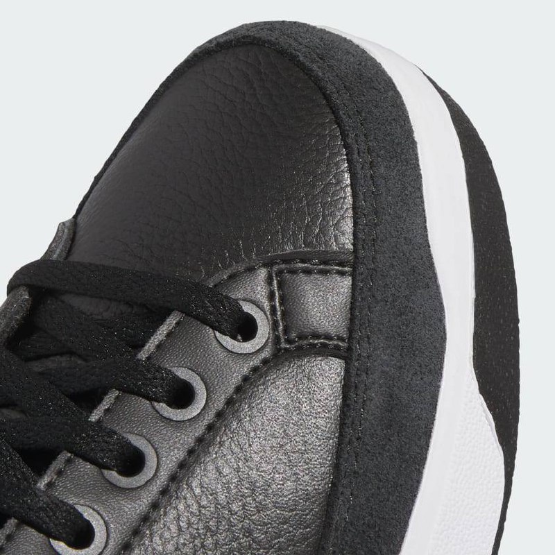 Adidas Rod Laver Classic