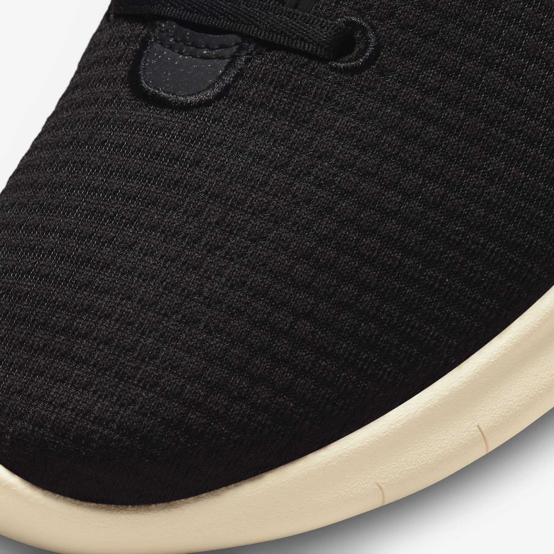 Nike Flex Experience Run 11