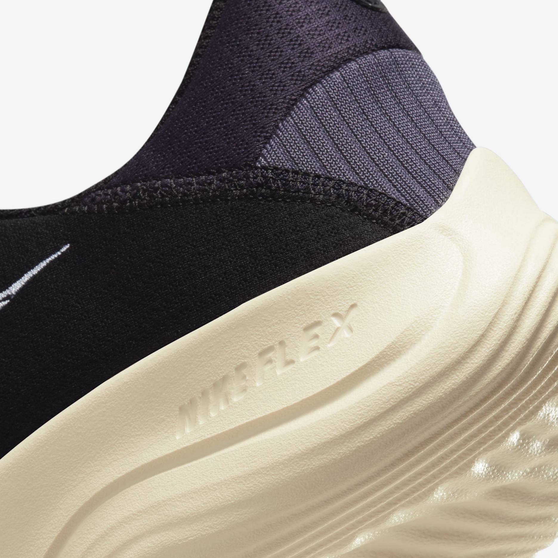 Nike Flex Experience Run 11