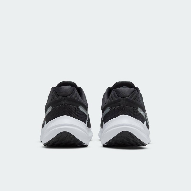 Nike Quest 5 Road Running